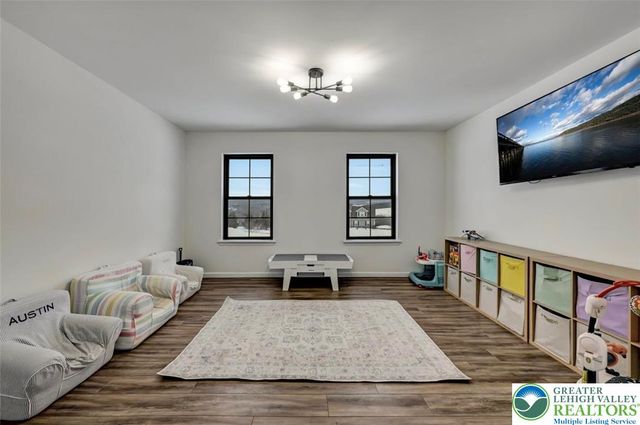 208 Bryan Drive, Polk Twp, PA 18333