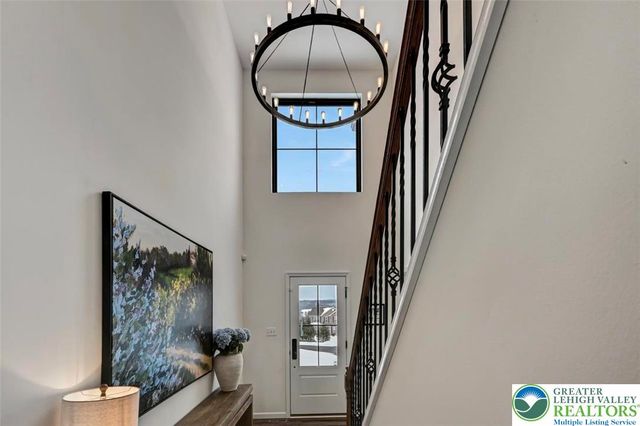 208 Bryan Drive, Polk Twp, PA 18333