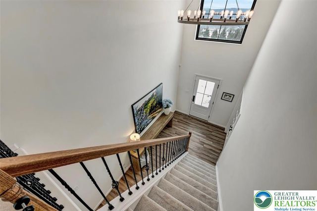 208 Bryan Drive, Polk Twp, PA 18333