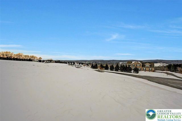 208 Bryan Drive, Polk Twp, PA 18333