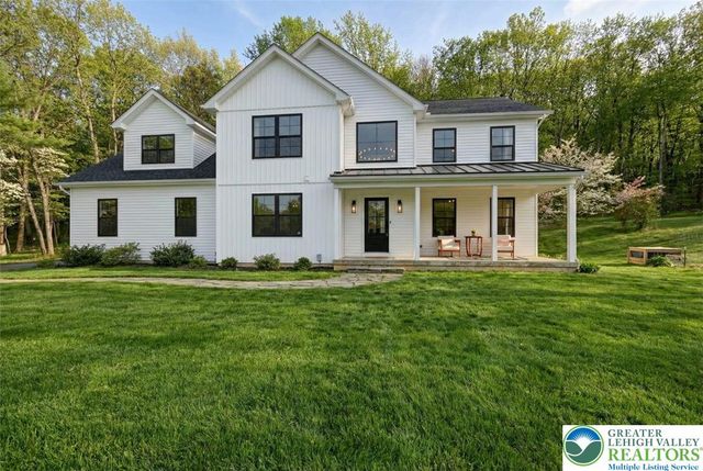 208 Bryan Drive, Polk Twp, PA 18333