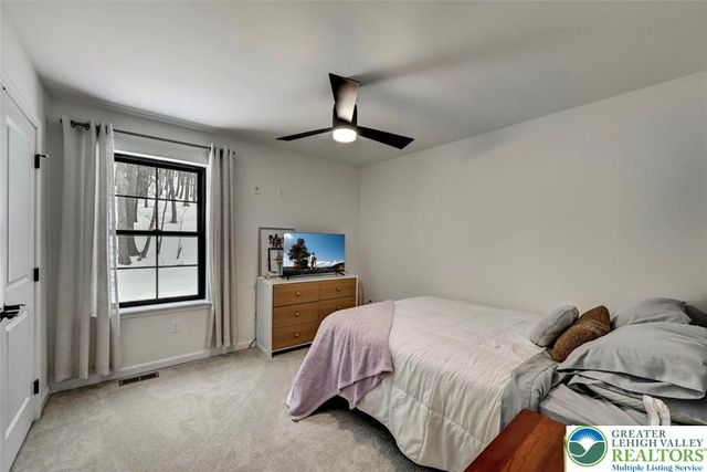 208 Bryan Drive, Polk Twp, PA 18333