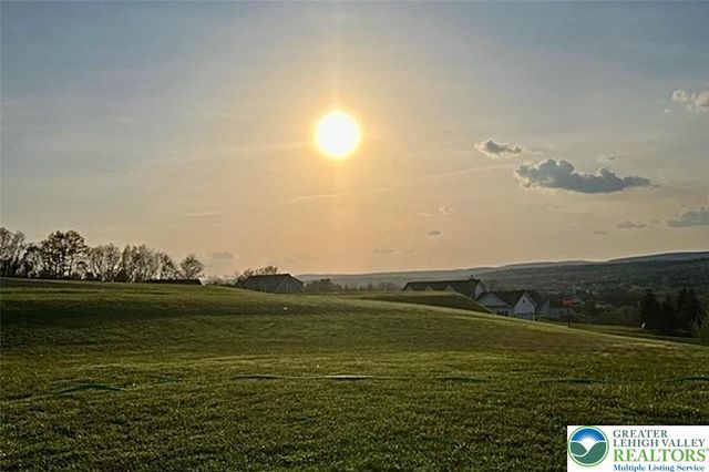 208 Bryan Drive, Polk Twp, PA 18333