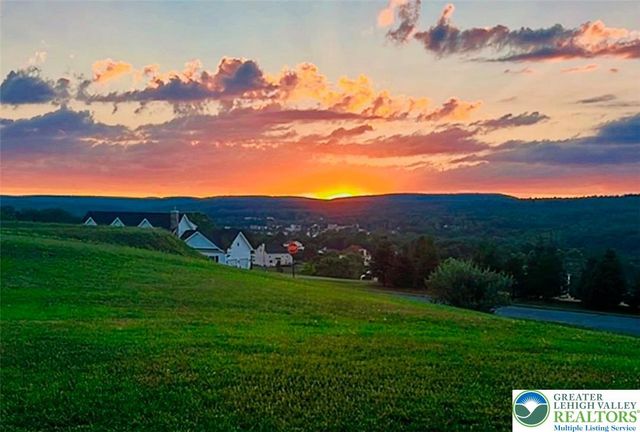 208 Bryan Drive, Polk Twp, PA 18333