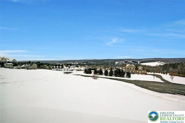 208 Bryan Drive, Polk Twp, PA 18333