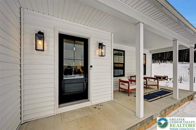 208 Bryan Drive, Polk Twp, PA 18333