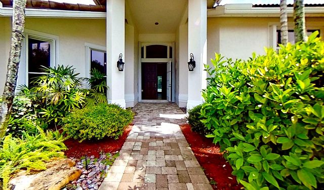 405 Sabal Way, Weston, FL 33326