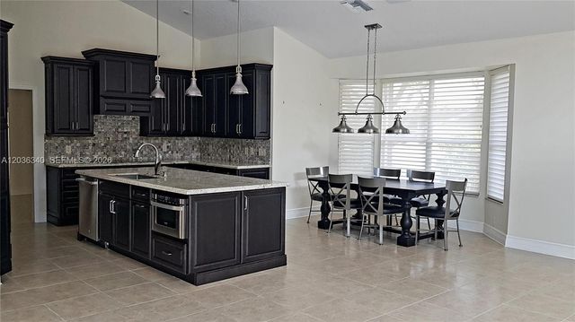 405 Sabal Way, Weston, FL 33326
