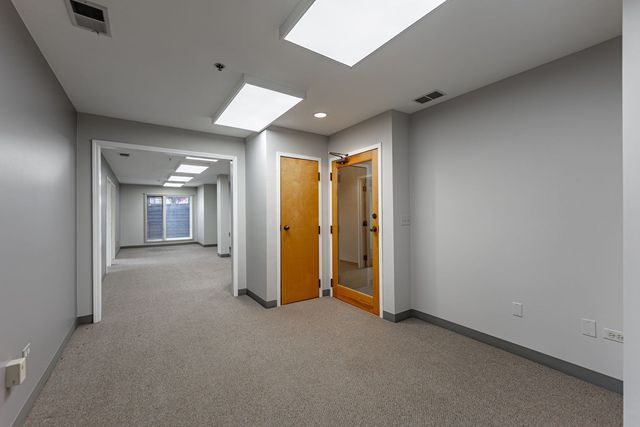 200 N Northwest Highway 101, Barrington, IL 60010