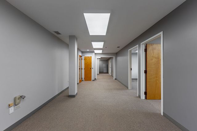 200 N Northwest Highway 101, Barrington, IL 60010