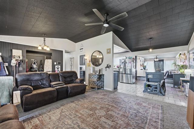 515 Lombardy Road, Guthrie, OK 73044