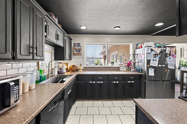 515 Lombardy Road, Guthrie, OK 73044