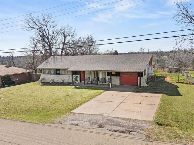 515 Lombardy Road, Guthrie, OK 73044