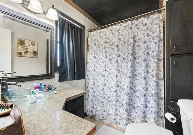 515 Lombardy Road, Guthrie, OK 73044