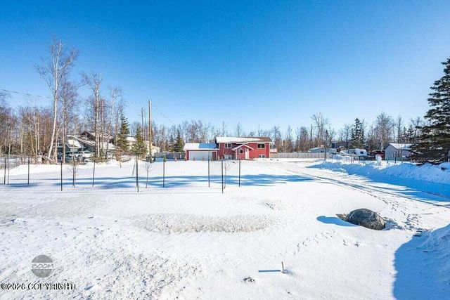 1254 E Glenwood Avenue, Wasilla, AK 99654