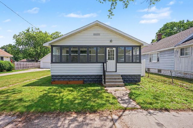 2226 Blodgett Street, Muskegon City, MI 49441