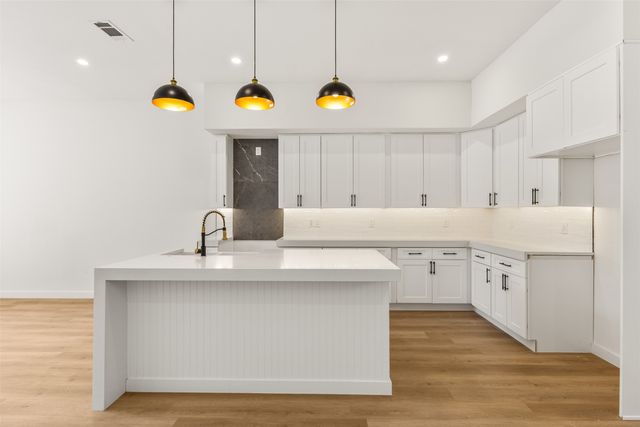 438 Bonnie View Road, Dallas, TX 75203