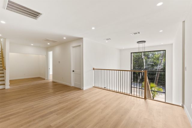 438 Bonnie View Road, Dallas, TX 75203