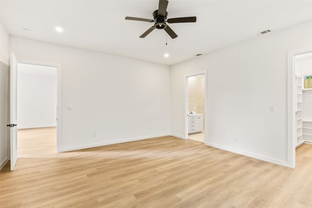 438 Bonnie View Road, Dallas, TX 75203
