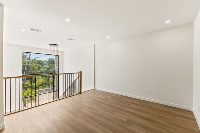 438 Bonnie View Road, Dallas, TX 75203