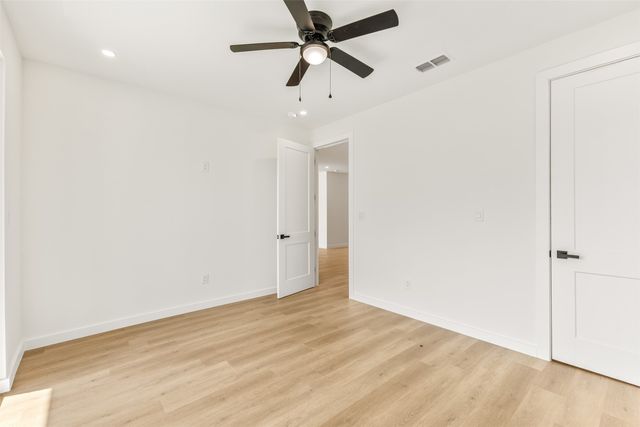 438 Bonnie View Road, Dallas, TX 75203