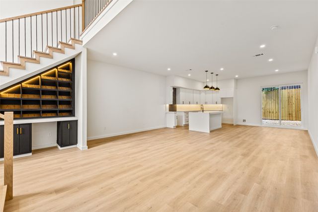 438 Bonnie View Road, Dallas, TX 75203