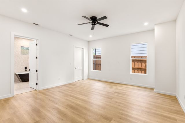 438 Bonnie View Road, Dallas, TX 75203