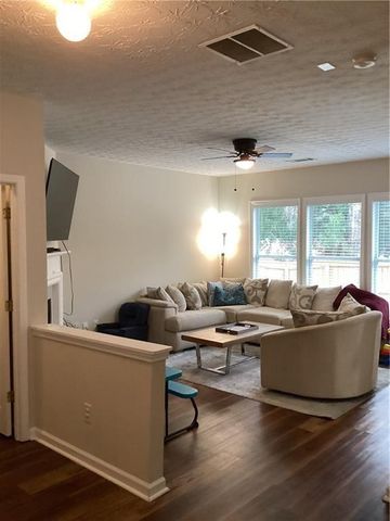 2546 Tullamore Circle, Snellville, GA 30039