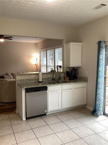 2546 Tullamore Circle, Snellville, GA 30039