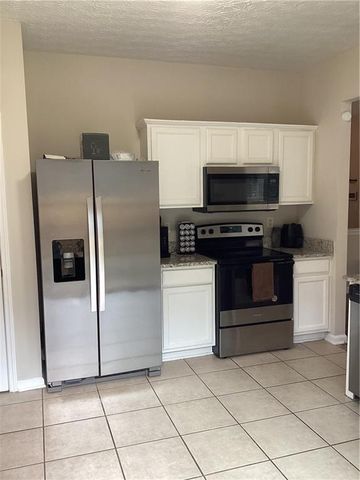 2546 Tullamore Circle, Snellville, GA 30039