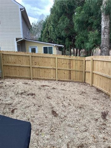 2546 Tullamore Circle, Snellville, GA 30039