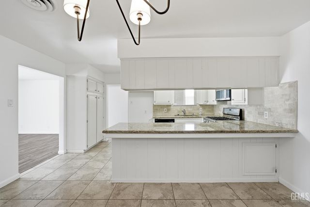 10421 Enger Street, Bakersfield, CA 93312