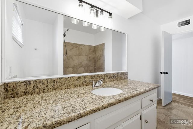 10421 Enger Street, Bakersfield, CA 93312