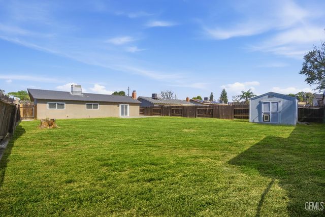 10421 Enger Street, Bakersfield, CA 93312