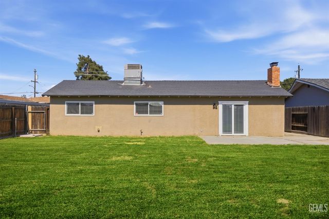 10421 Enger Street, Bakersfield, CA 93312