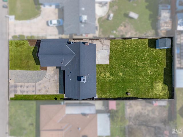 10421 Enger Street, Bakersfield, CA 93312