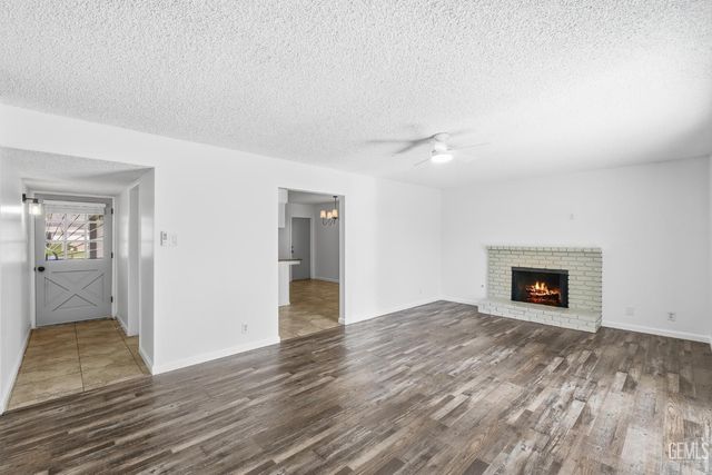 10421 Enger Street, Bakersfield, CA 93312