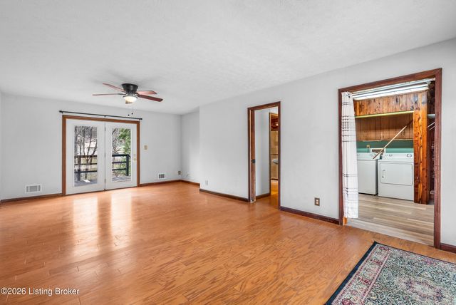 3004 Haney Dr, La Grange, KY 40031