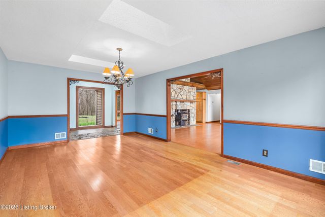 3004 Haney Dr, La Grange, KY 40031