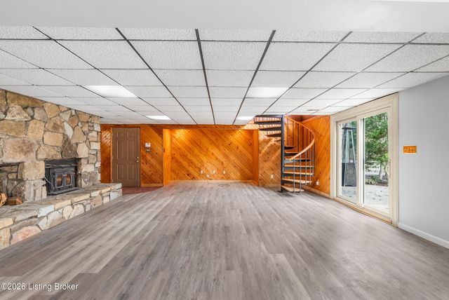 3004 Haney Dr, La Grange, KY 40031