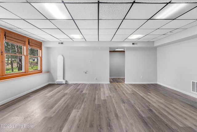 3004 Haney Dr, La Grange, KY 40031