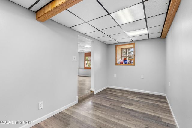 3004 Haney Dr, La Grange, KY 40031