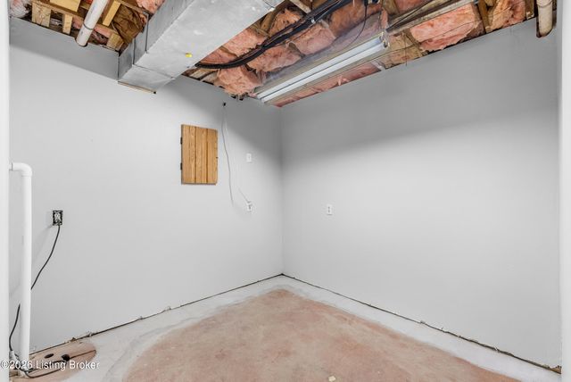 3004 Haney Dr, La Grange, KY 40031