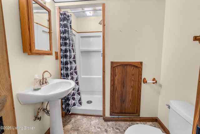 3004 Haney Dr, La Grange, KY 40031