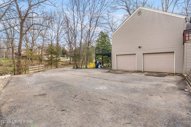 3004 Haney Dr, La Grange, KY 40031