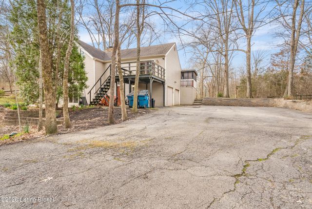 3004 Haney Dr, La Grange, KY 40031