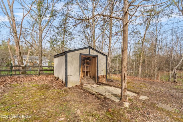 3004 Haney Dr, La Grange, KY 40031