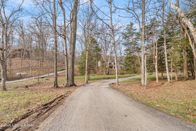 3004 Haney Dr, La Grange, KY 40031