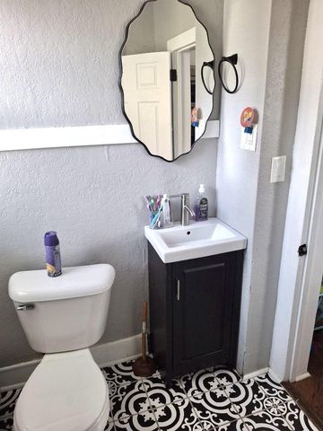 504 CEAPE AVENUE, Oshkosh, WI 54901