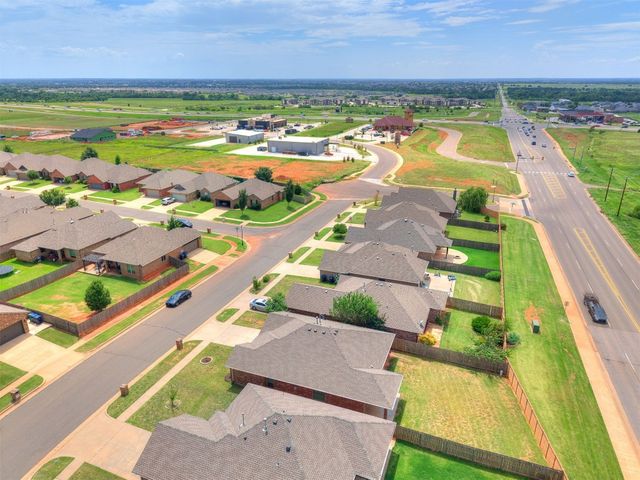 3513 NW 164th Terrace, Edmond, OK 73013